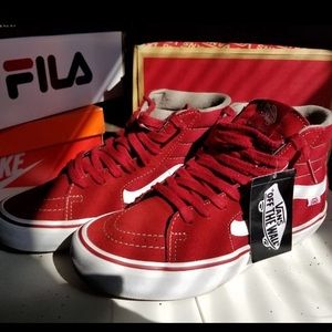 Red Sk-8 Hi Vans